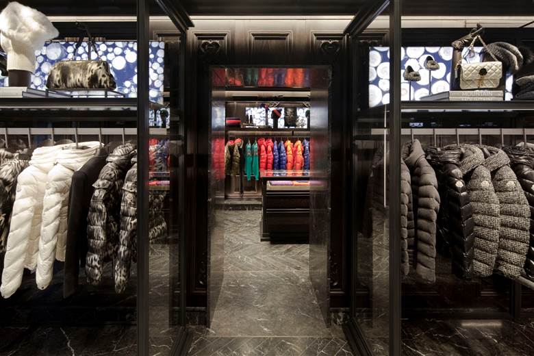Rocketing revenues in all regions for Moncler