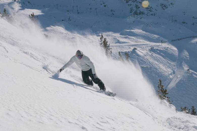 Dyneema creates the “alpine jacket of tomorrow”