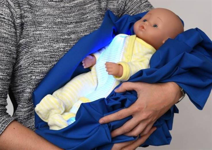 Empa creates illuminated pyjamas to treat newborns with jaundice