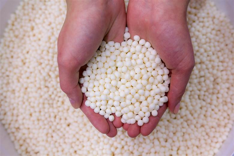 Xeros domestic washing machine tackles microfibre migration                                                                                                                                             