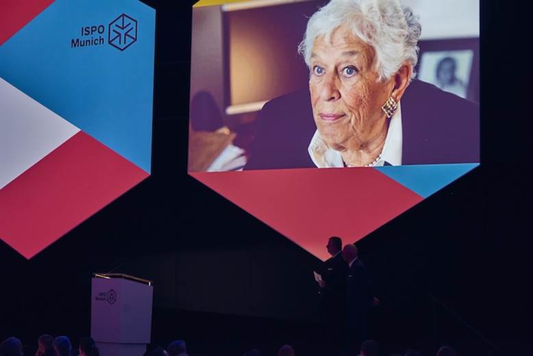 Lifetime achievement award for Ma Boyle