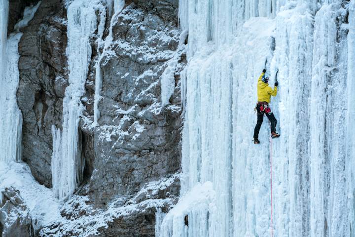 Arc’teryx to put Recco locating tech in Gore-Tex Pro jackets