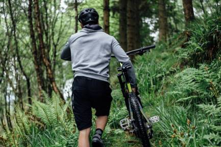 Endura’s tree planting success enables CO2 pledge