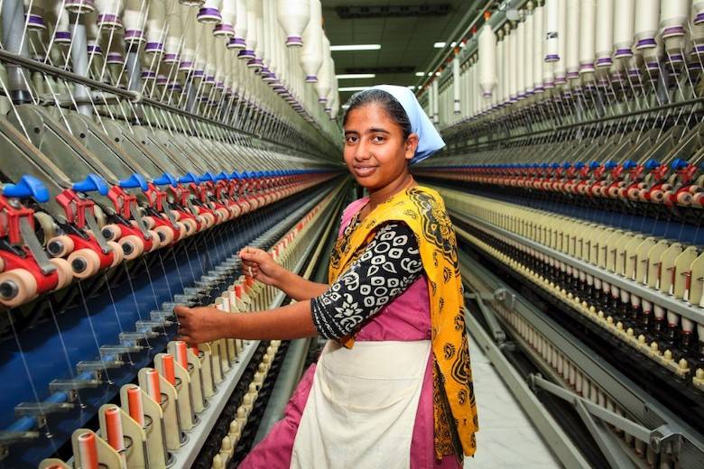 Revenues down at H&M but use of sustainable materials up