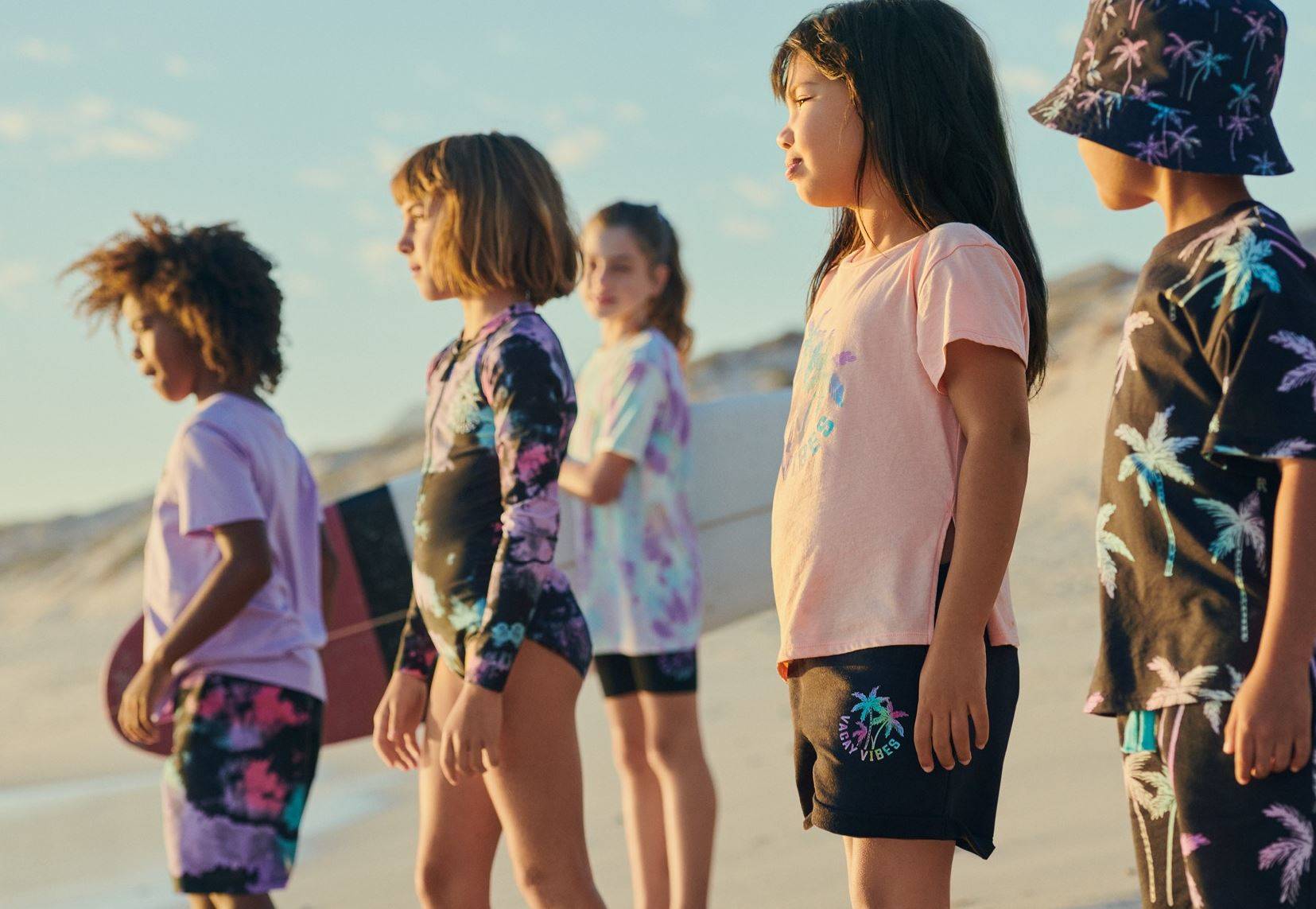 H&M chooses algae-based foam