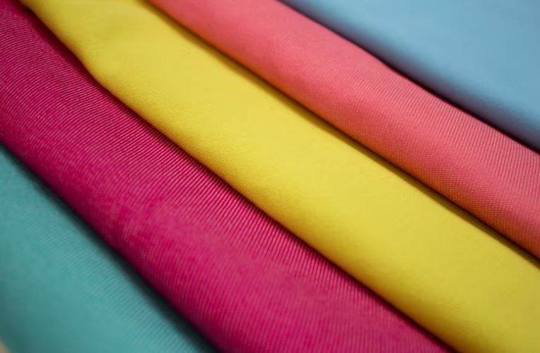 UK clothing and textile sector exceeds carbon and water targets