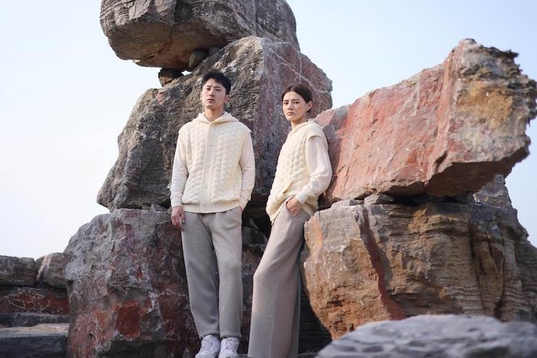 Plasma technology produces high-tech poncho                                                                                                                                                             