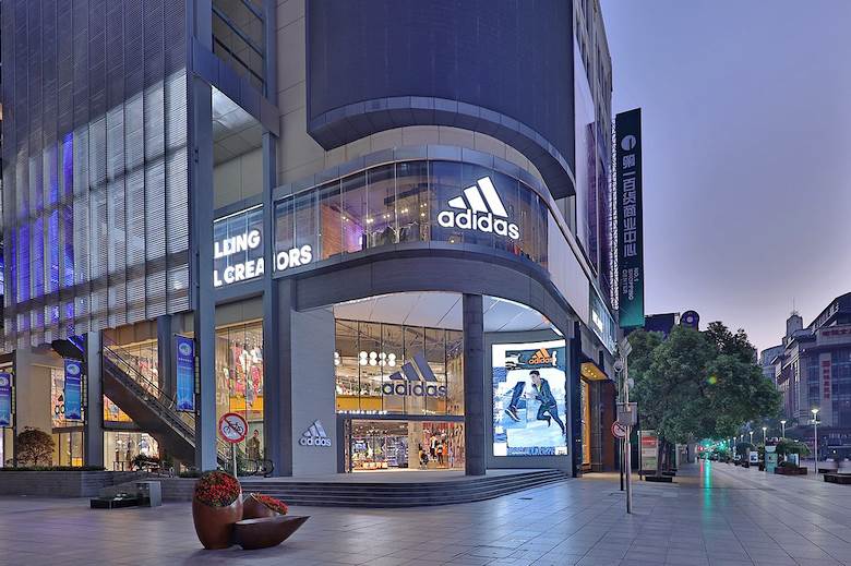 Fall of 5% for adidas, preliminary 2023 figures show                                                                                                                                                    
