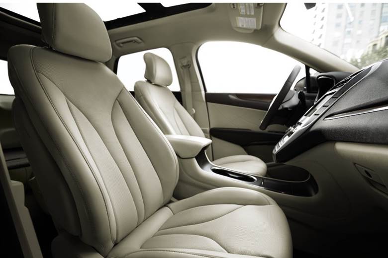 Lincoln praises its exclusive Bridge of Weir leather