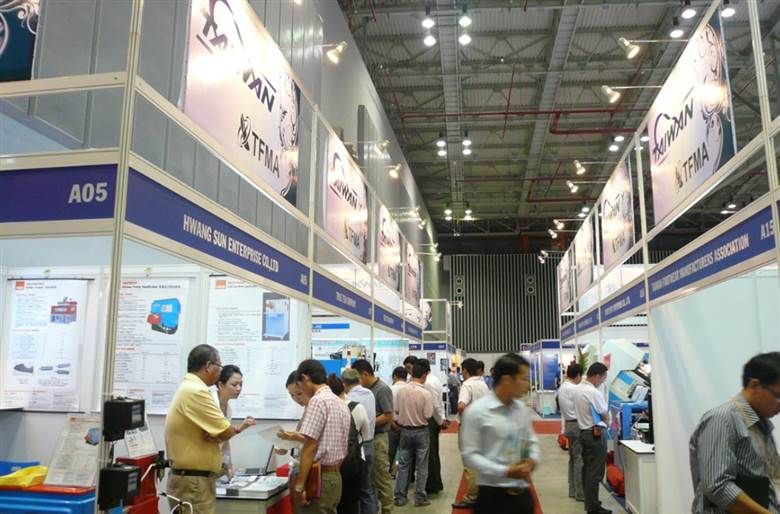 7,000 head to Vietnamese leather show as industry booms