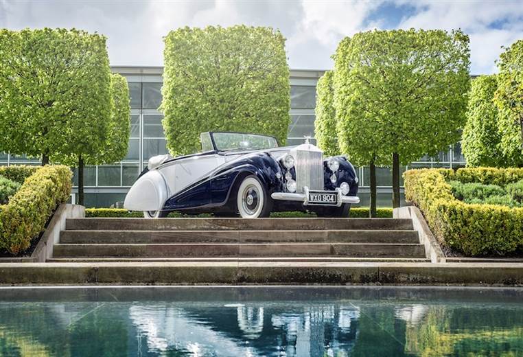 Rolls-Royce unveils name of new model