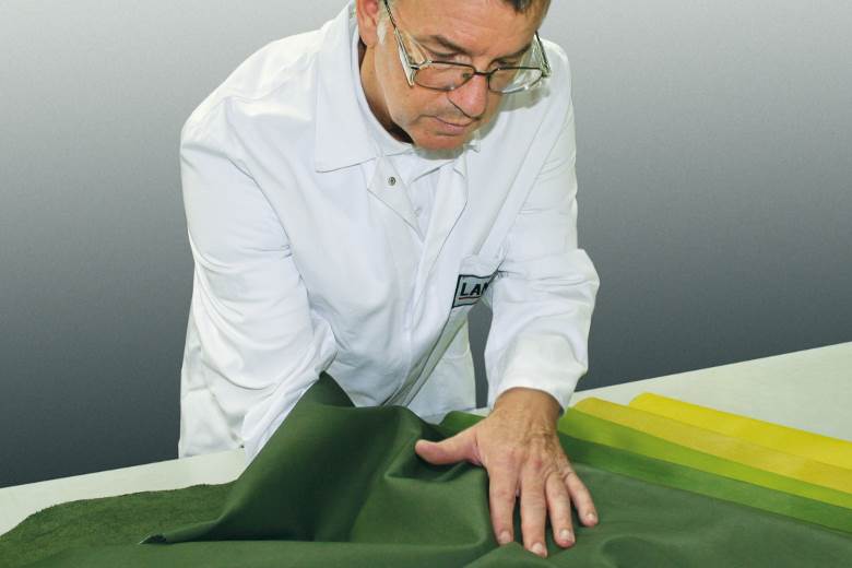 Lanxess presents two guides for sustainable leather production