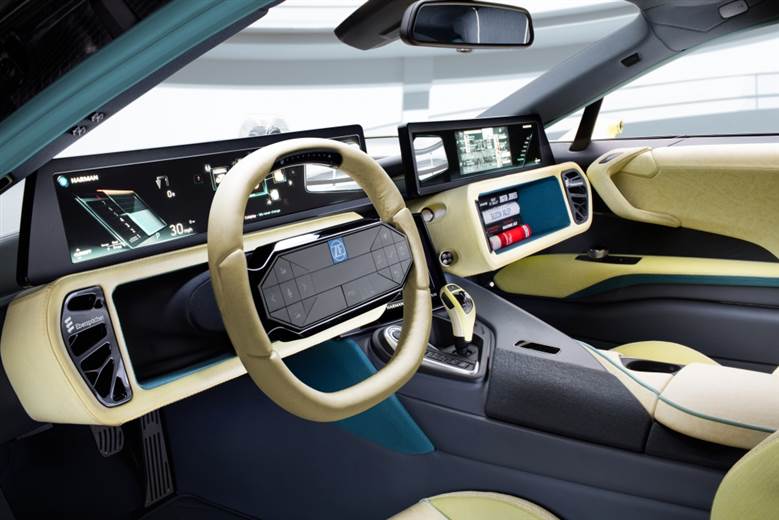 Stahl debuts glow-in-the-dark leather in driverless car