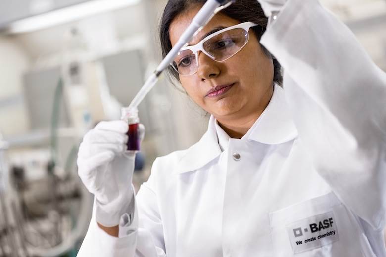 BASF blames price cuts for performance chemicals revenue decline