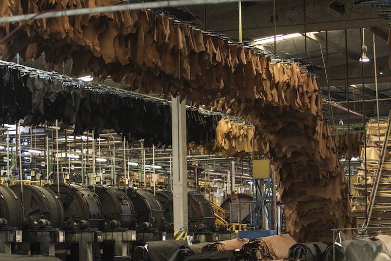 JBS reduces meat production, but tanneries unaffected