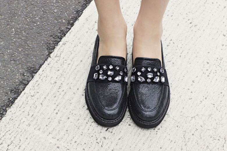 Flat first half for Geox