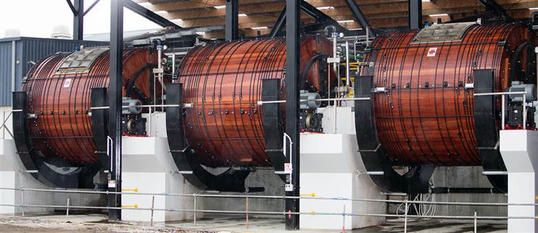 Lowe promotes Stahl’s EasyWhite Tan