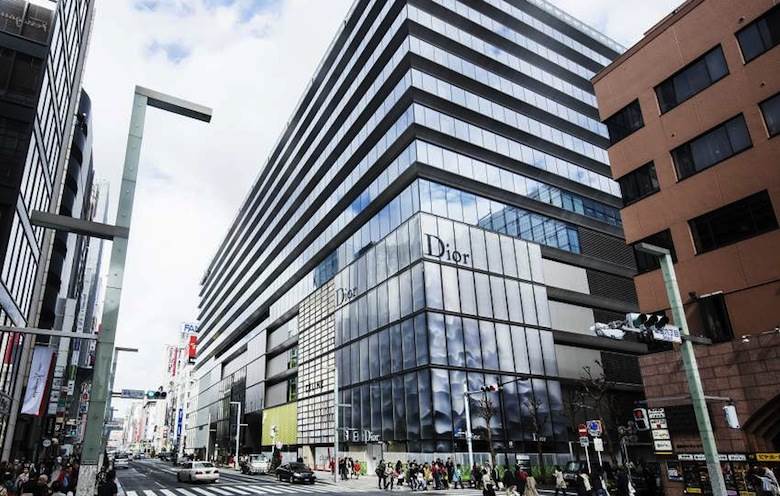 Japan imports €1 billion worth of leather bags