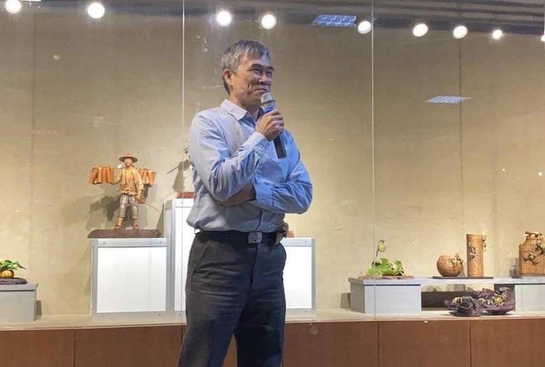 Taiwanese leather art by Yeh Fa-yuan on display