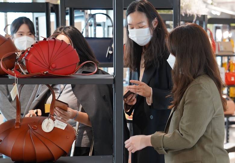 April, the cruellest month for Italian leathergoods