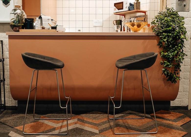 Leftover leather-loving furniture firm picks up prize in Limburg