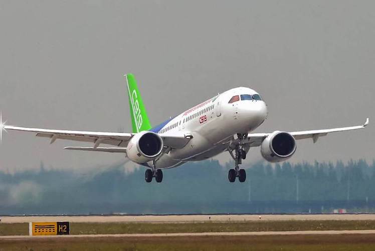 Airline takes delivery of first Chinese-made jet