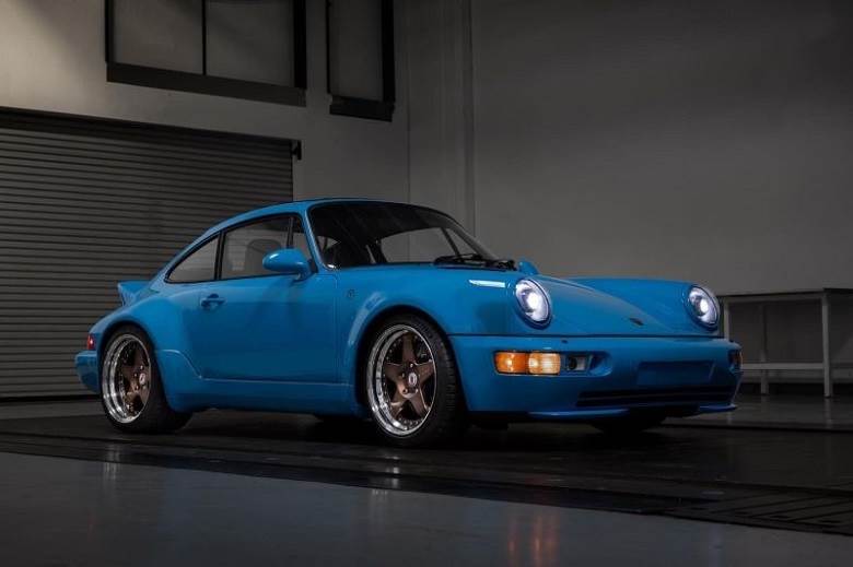 Classic Porsche 964 goes electric