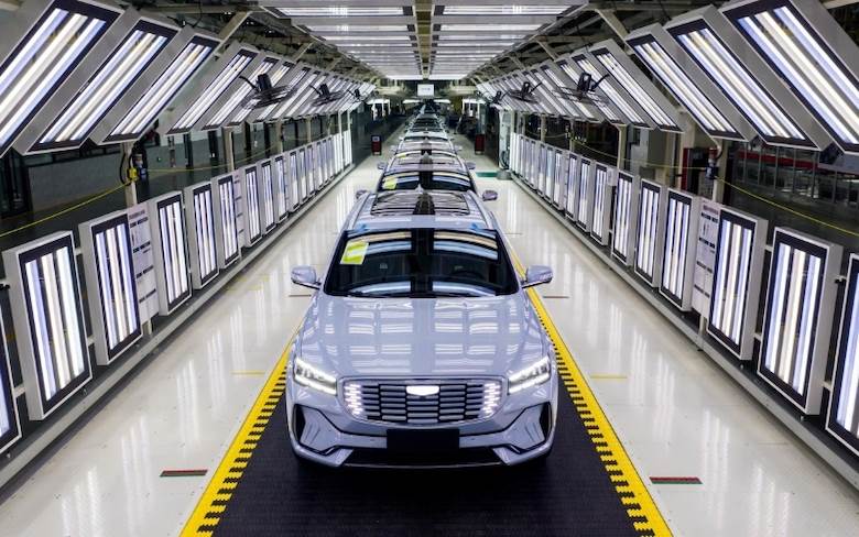 China’s vehicle sales end 2022 up by 2.1%