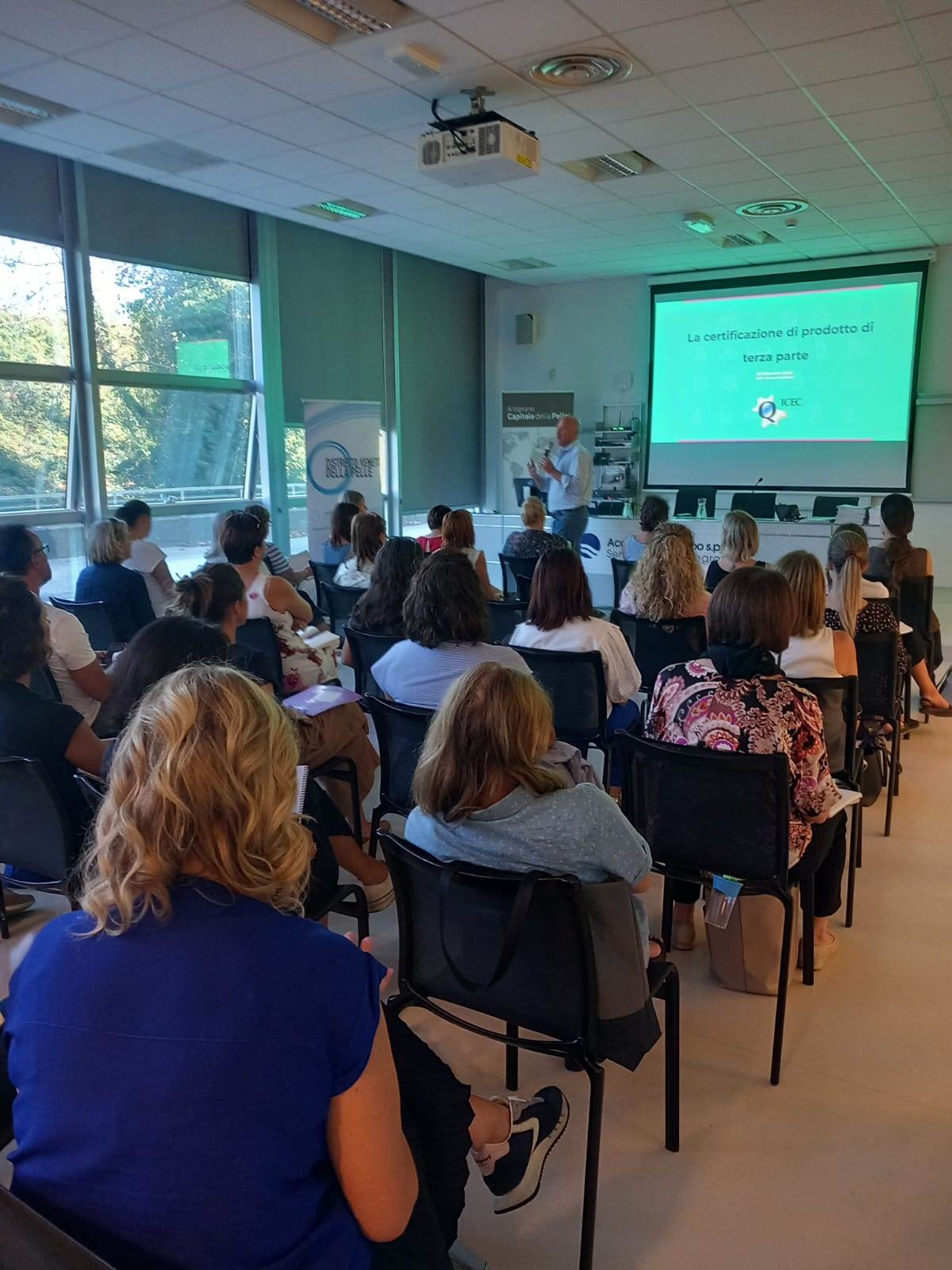 Eighty teachers attend Veneto leather sustainability course