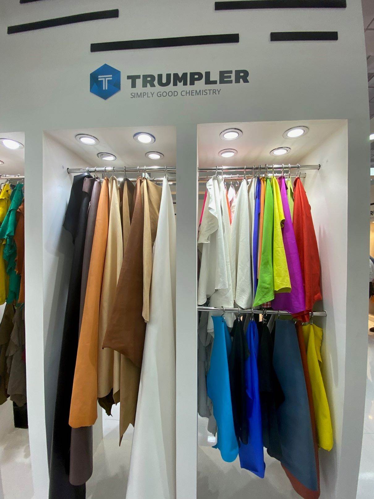 DyTan makes exhibition debut