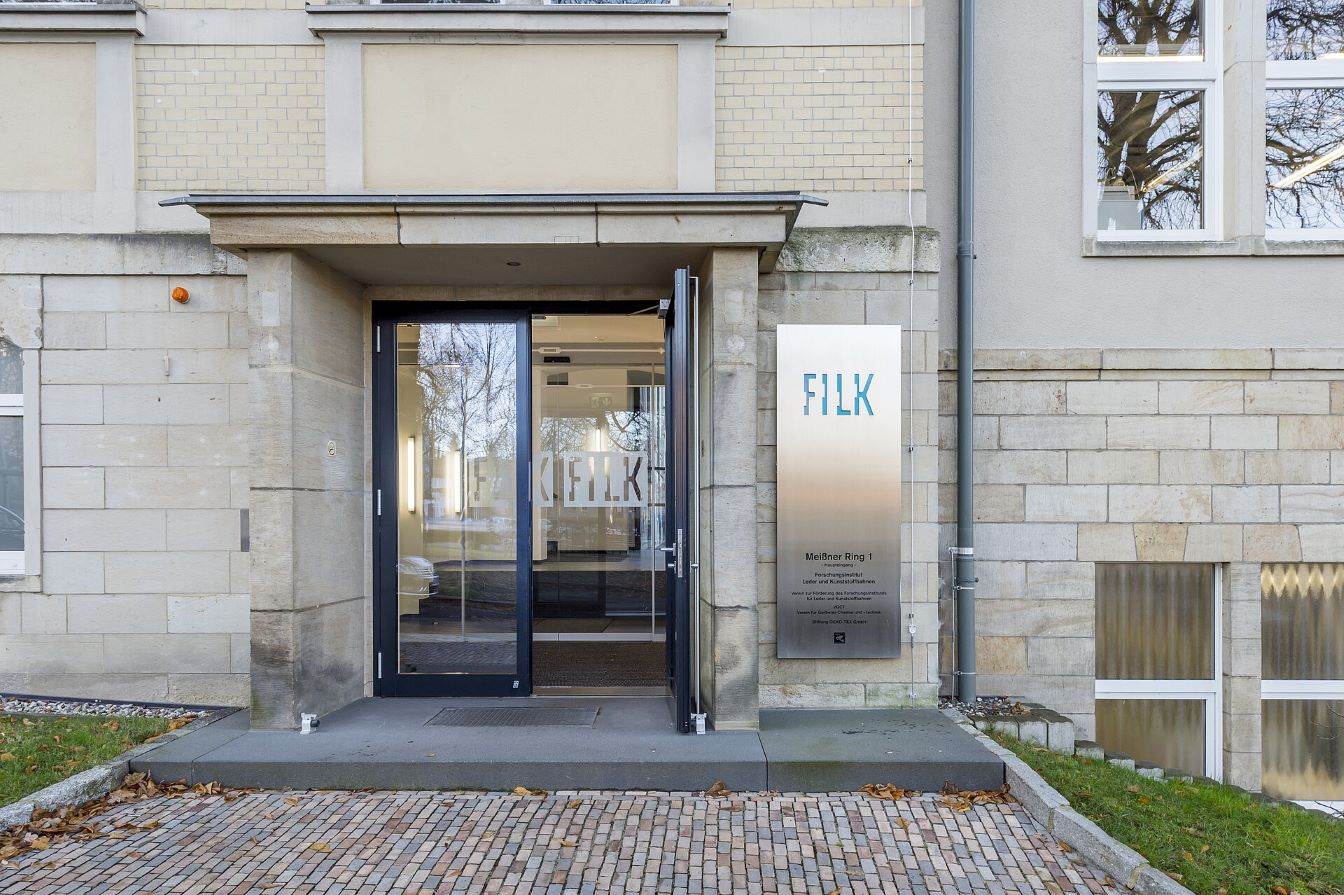 FILK Leatherdays call for papers