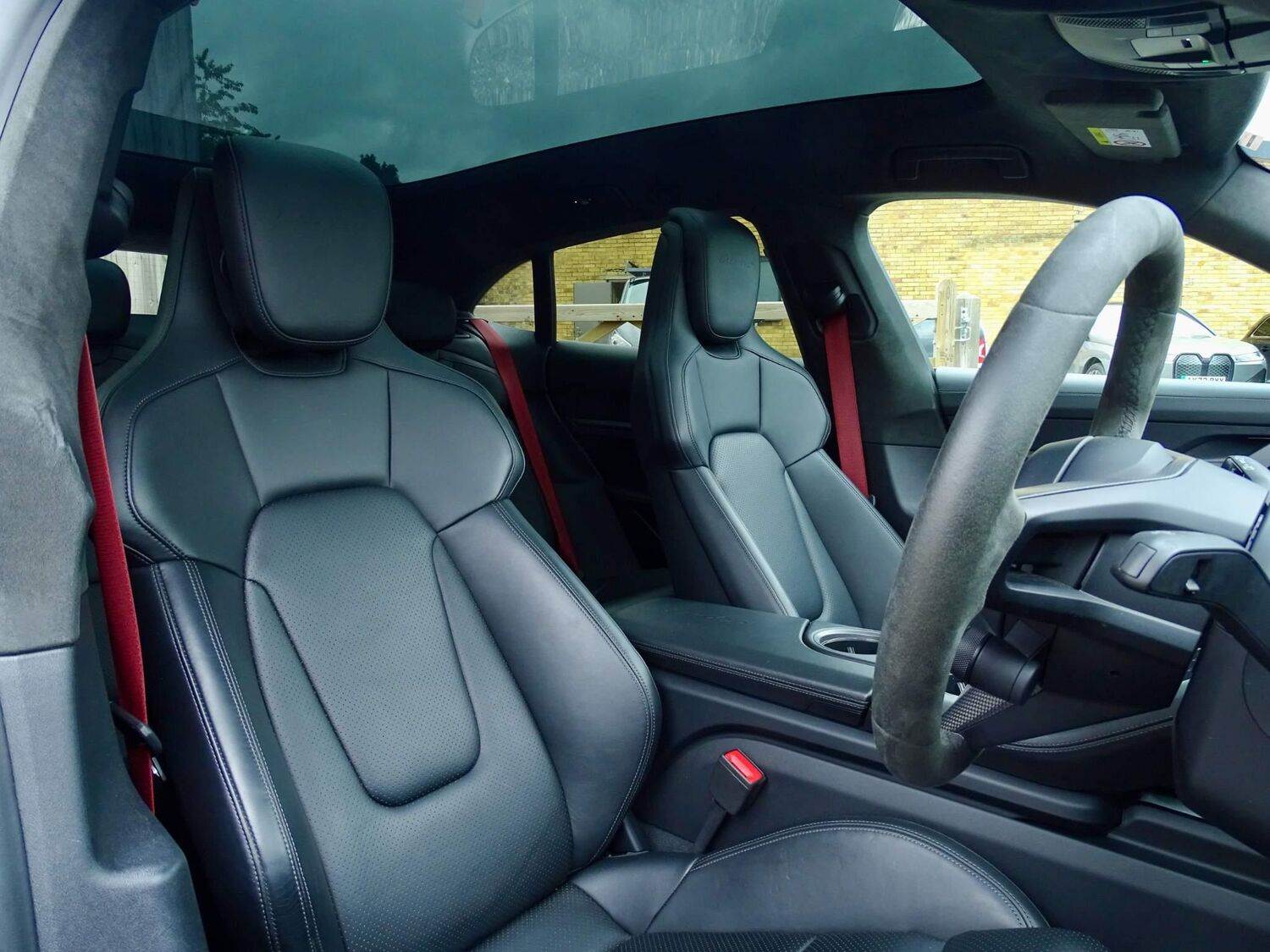 Lear dominates 2025 seat survey