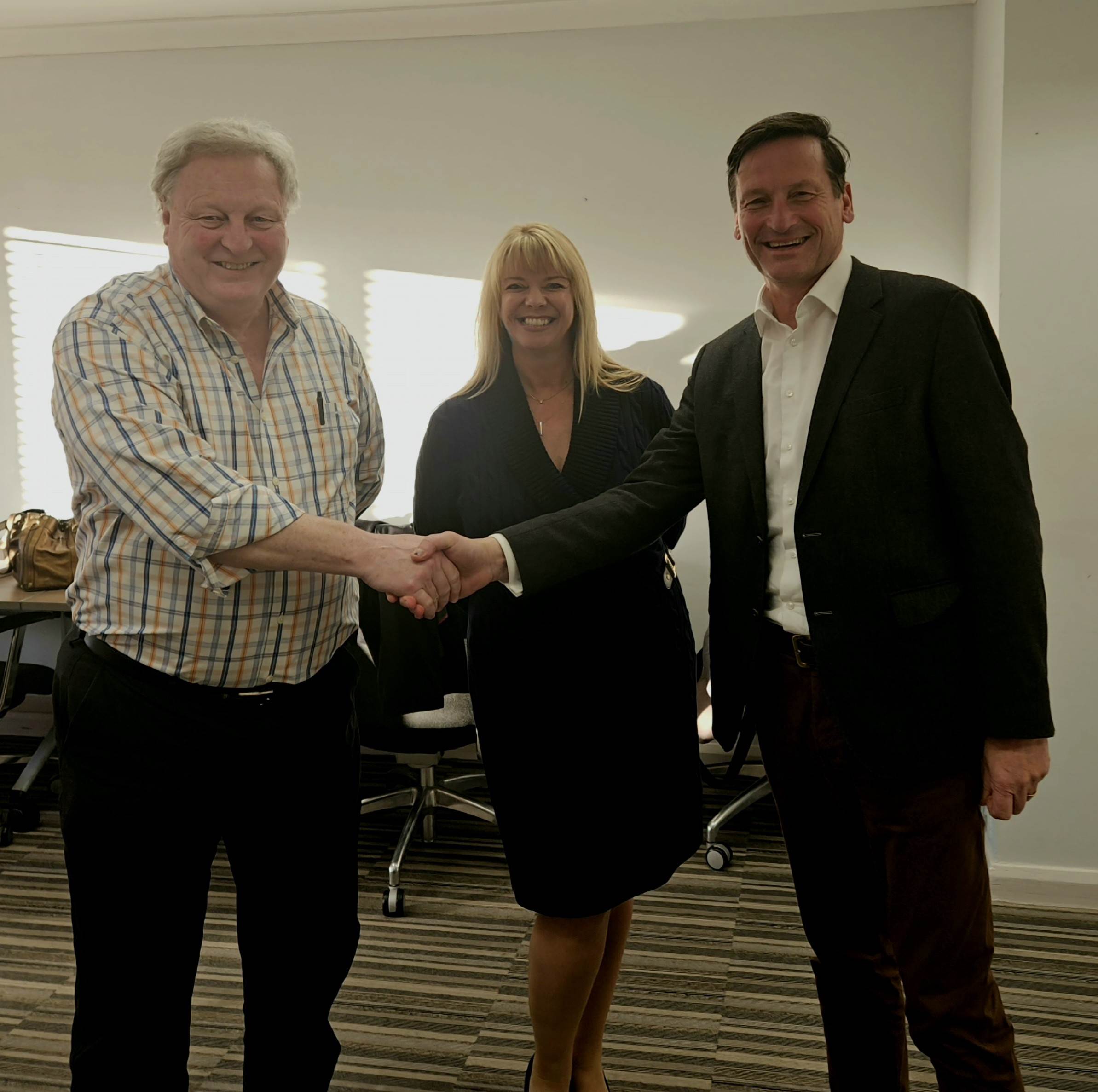 Advisory Board chair hands over at SLF strategy meeting