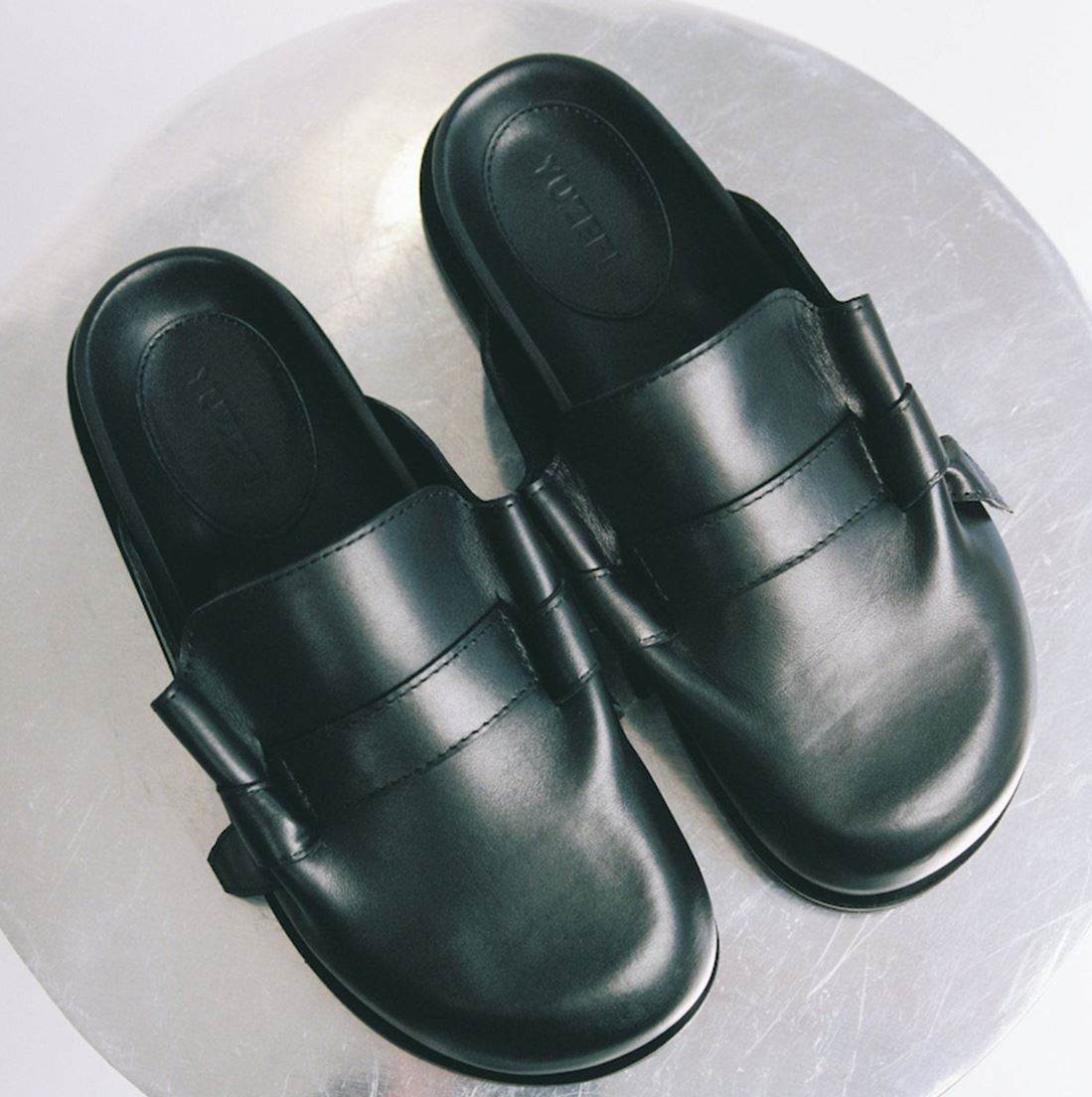 Yuzefi slides into footwear