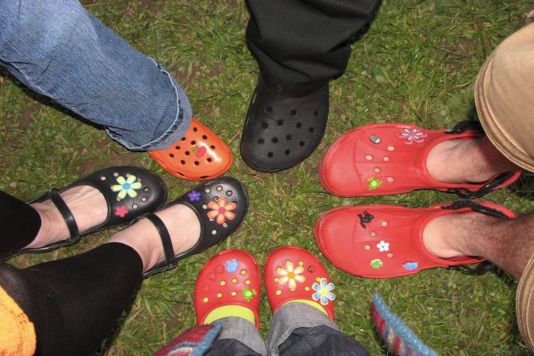 Crocs to close up to 100 stores as part of new plan