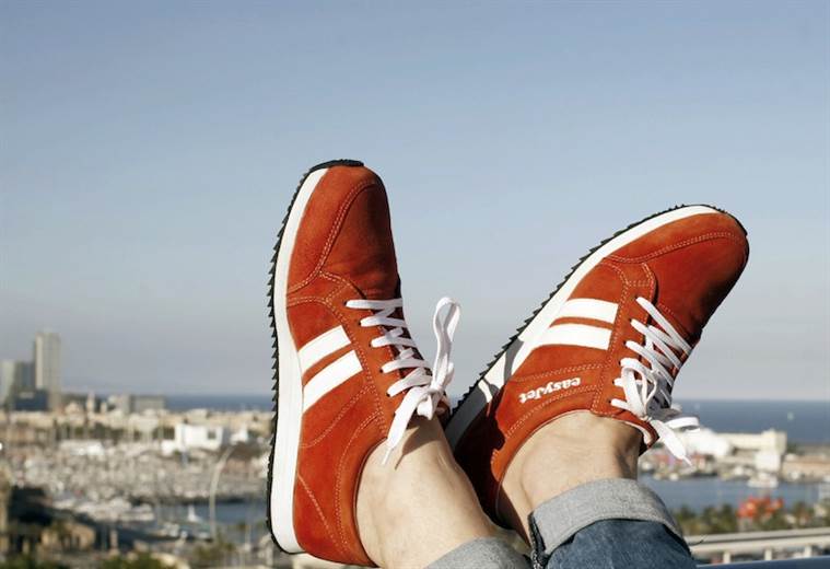 EasyJet smart shoes could help tourists navigate