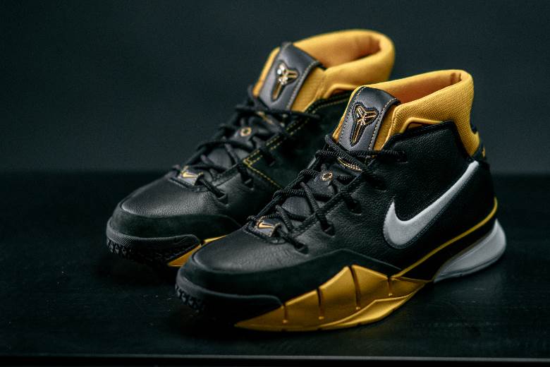 Nike reports quarterly loss but is optimistic about North America