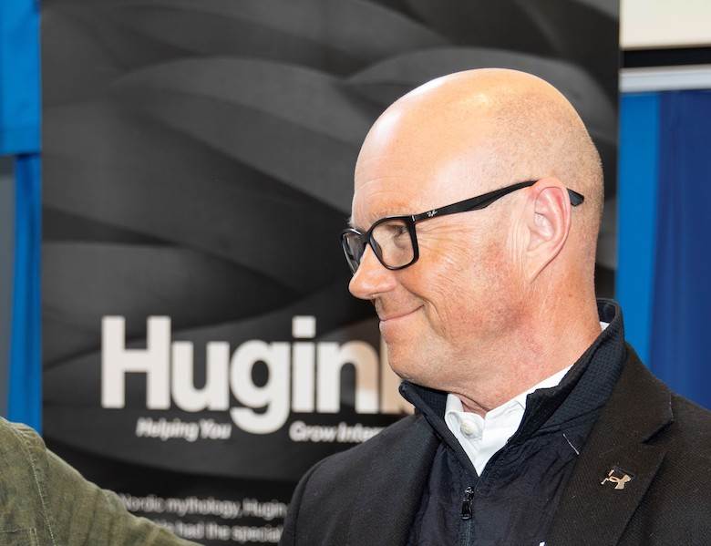 Under Armour CEO to step down