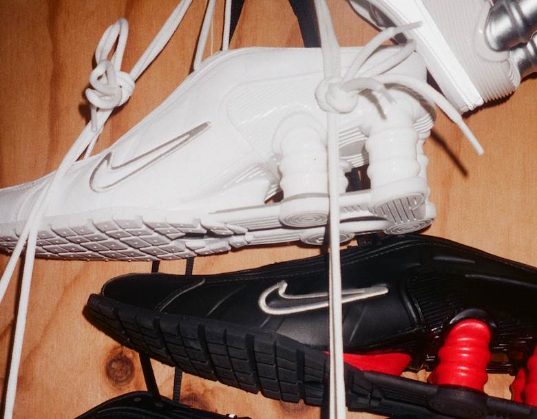 Off-the-pitch shoe for women footballers