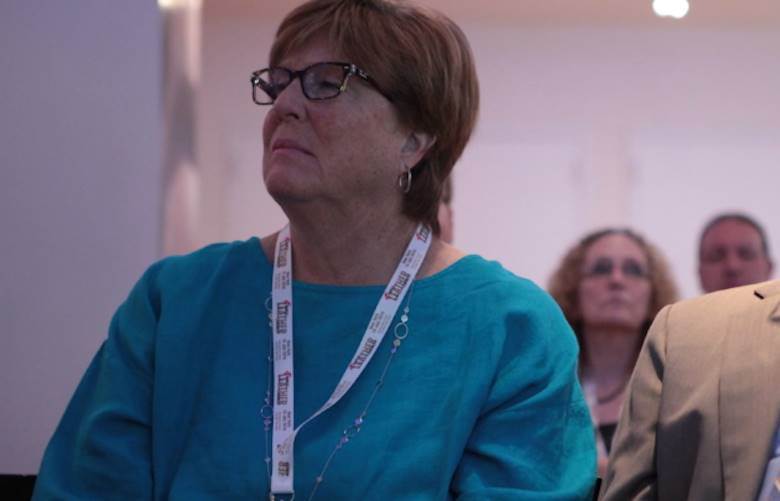 Leather laces specialist dies