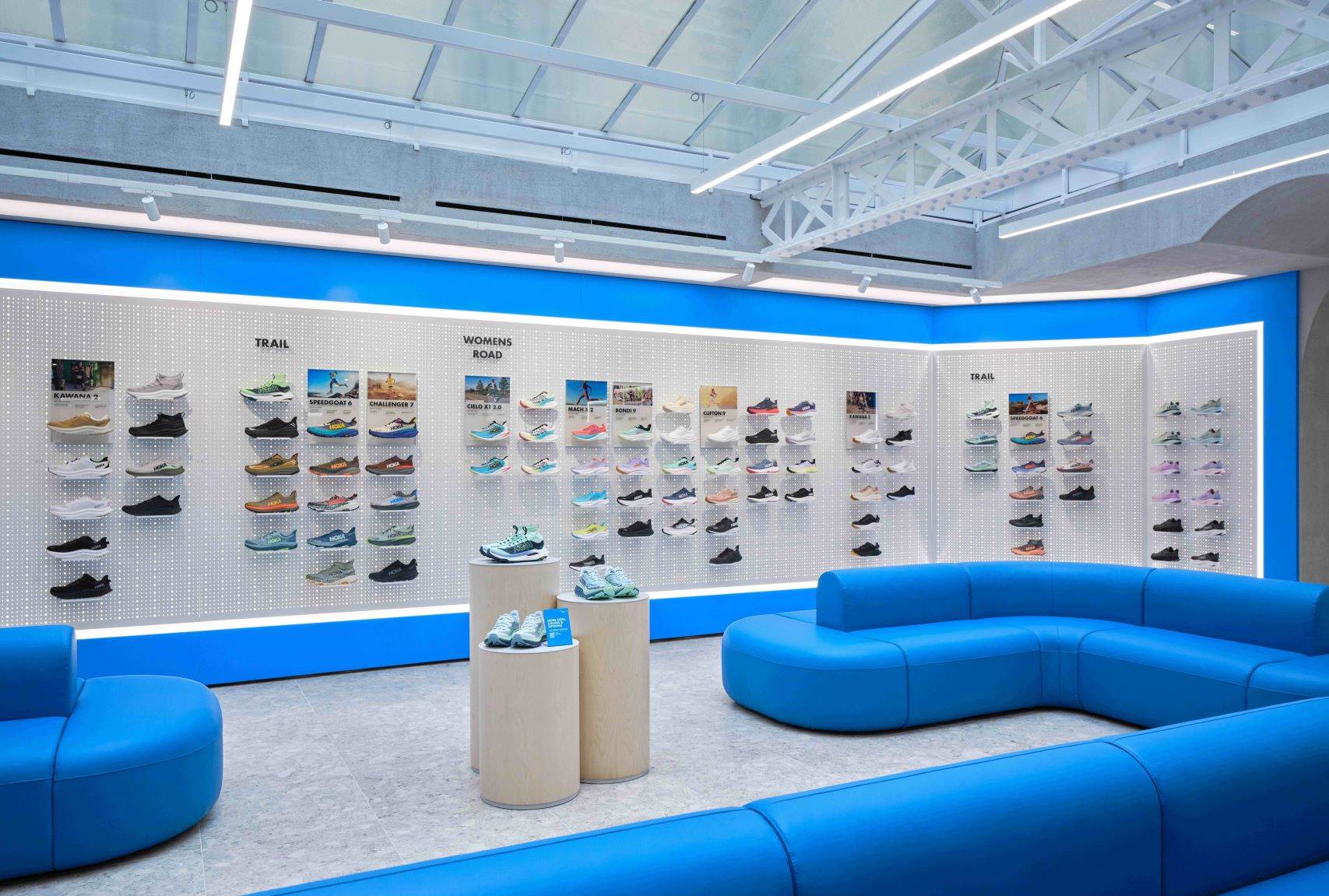 Hoka opens second Paris store