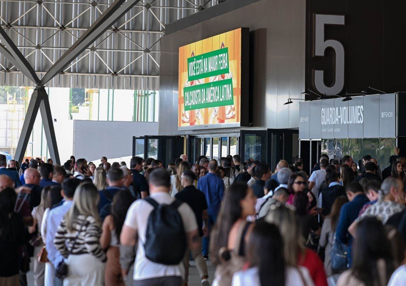 Brazilian footwear show reports record visitors