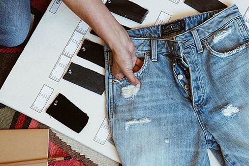 Partners emerge as buyers of Lucky Brand