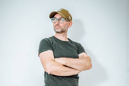 Luca Braschi: Translating the vision on to the canvas