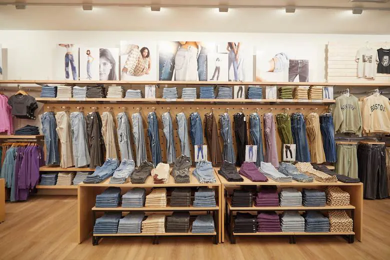 Pacsun dips toes in China’s s-commerce market