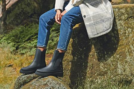 Garment workers go legal over Tesco Thai ties                                                                                                                                                           