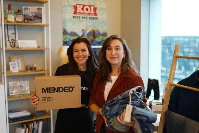Kings of Indigo offering Dutch customers free repairs