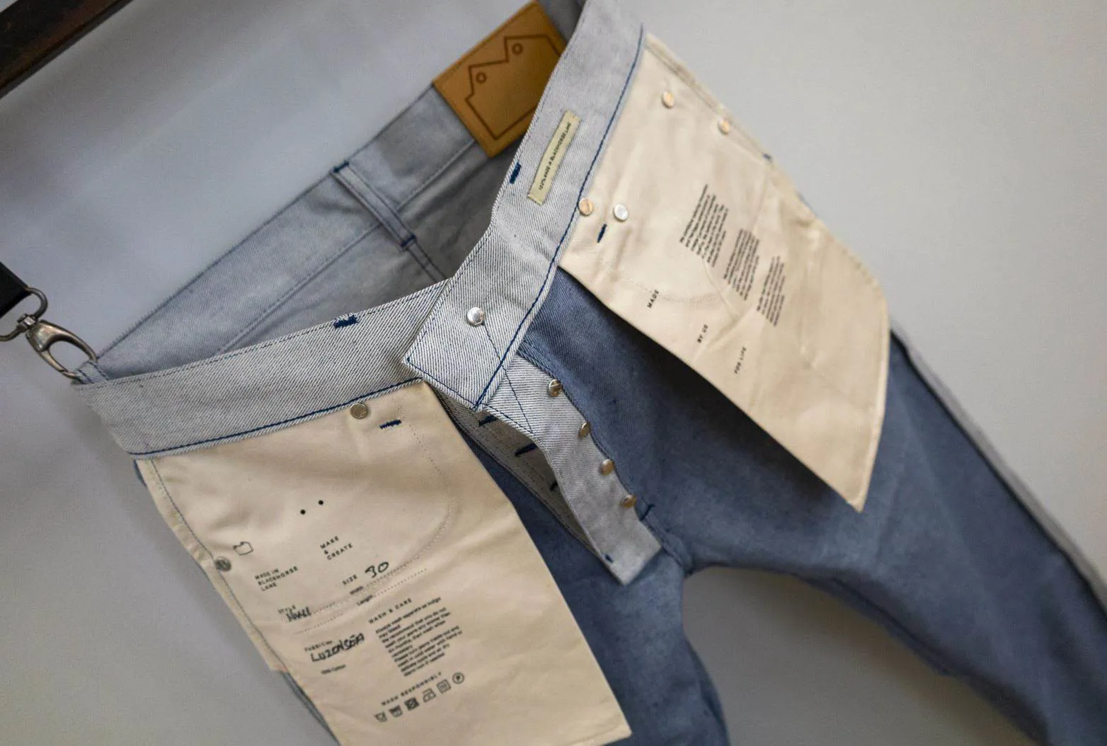 London aesthetic inspires BLA and Evlox’s raw designs