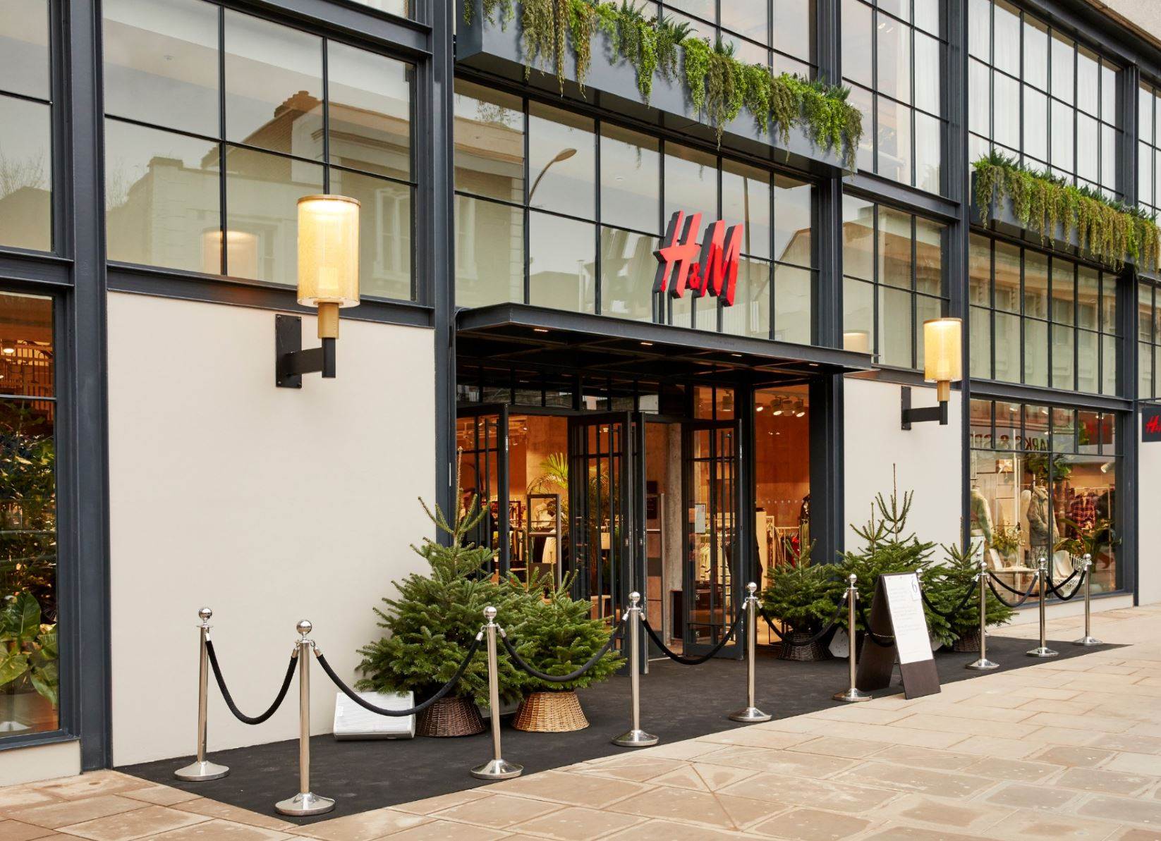 H&M trials supercritical CO2 dyeing at Arvind