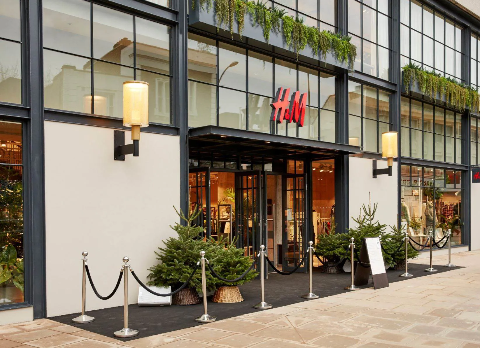 H&M trials supercritical CO2 dyeing at Arvind